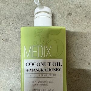 Medix 5.5 coconut oil +manuka honey